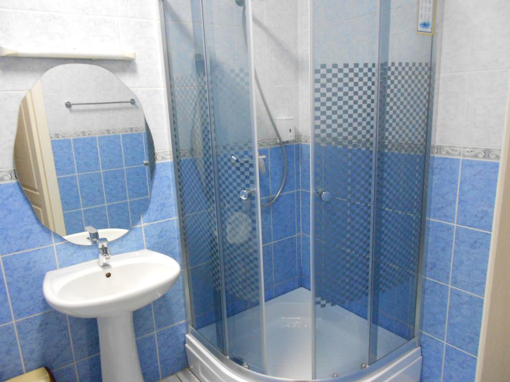 Galant Hotel Boriszpil Kültér fotó