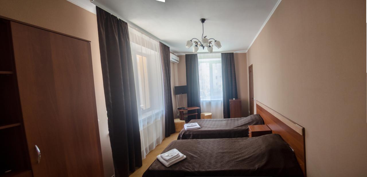 Galant Hotel Boriszpil Kültér fotó
