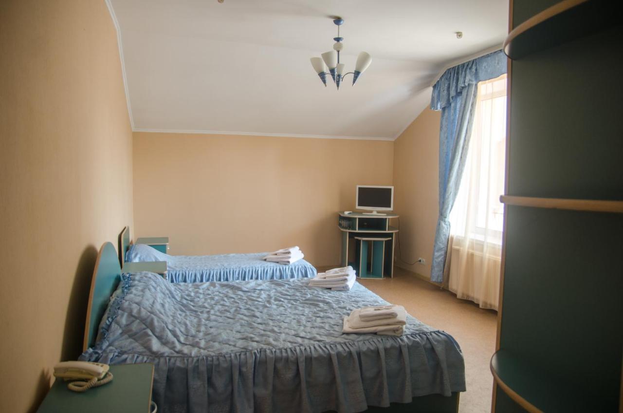Galant Hotel Boriszpil Kültér fotó